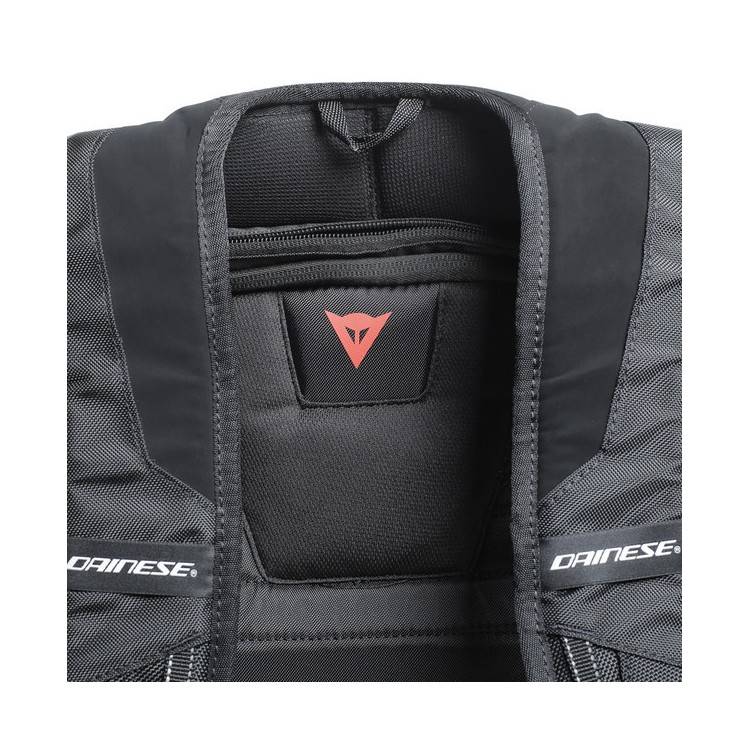 D-MACH BACKPACK-W01-STEALTH-BLACK | DAINESE