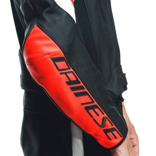 TUTA AVRO 4 PELLE 2PCS  BLACK-MATT FLUO-RED WHITE MAN | DAINESE