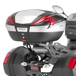 SR2122 ATTACCO PIASTRA BAULETTO MONOKEY O MONOLOCK PER MOTO YAMAHA MT09 TRACER DAL 2015 | GIVI
