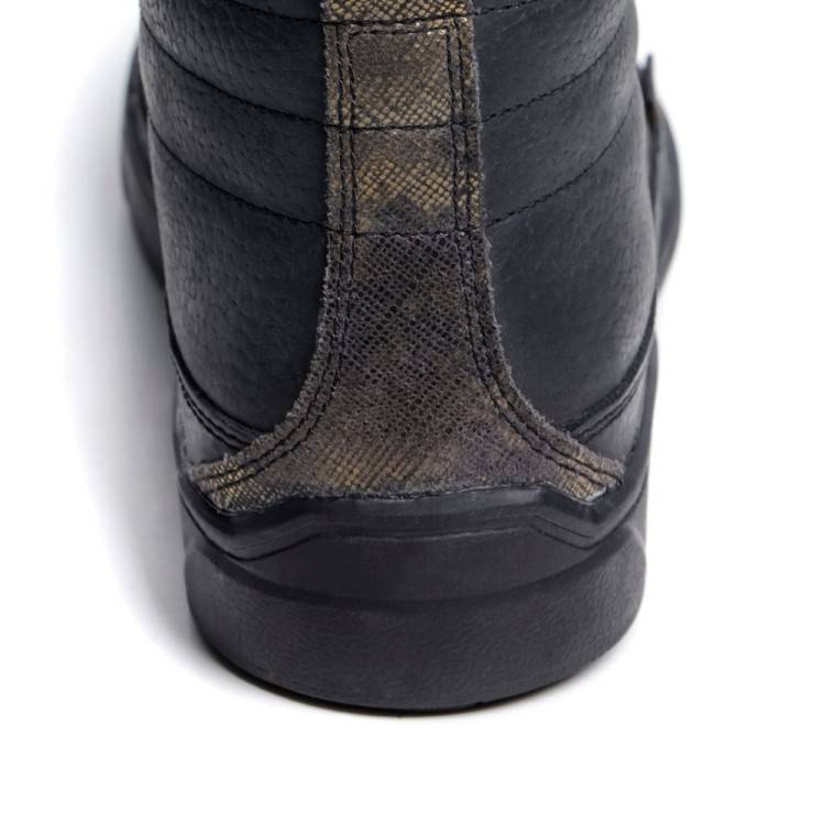 SCARPE DA MOTO STREET 3 LADY WP BLACK/BLACK/GOLD | TCX BOOTS