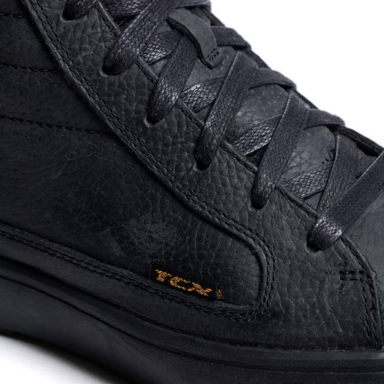 SCARPE DA MOTO STREET 3 LADY WP BLACK/BLACK/GOLD | TCX BOOTS