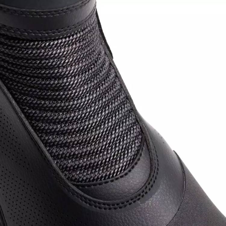 BLACKWING GORE-TEX® BOOTS | BLACK | DAINESE