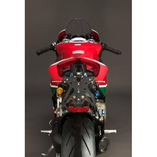 KTARDU113A1 | KIT PORTATARGA REGOLABILE PER DUCATI  | LIGHTECH