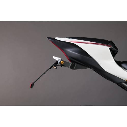 KTARYA131A1 | KIT PORTA TARGA REGOLABILE PER YAMAHA  | LIGHTECH