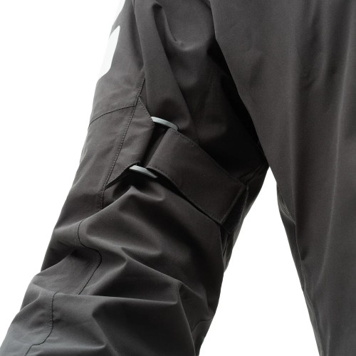 MUST HAVE JACKET BLACK | T.UR